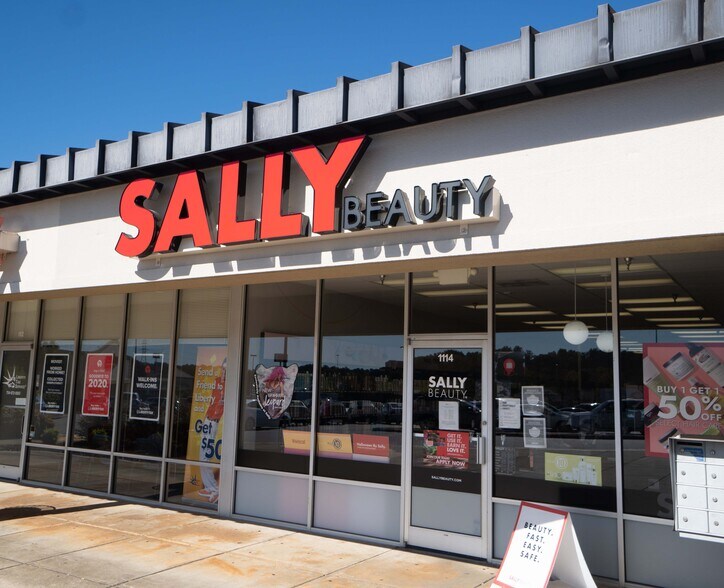 More Photos Of 1008 Crossroads Dr, Statesville Unknown For Lease