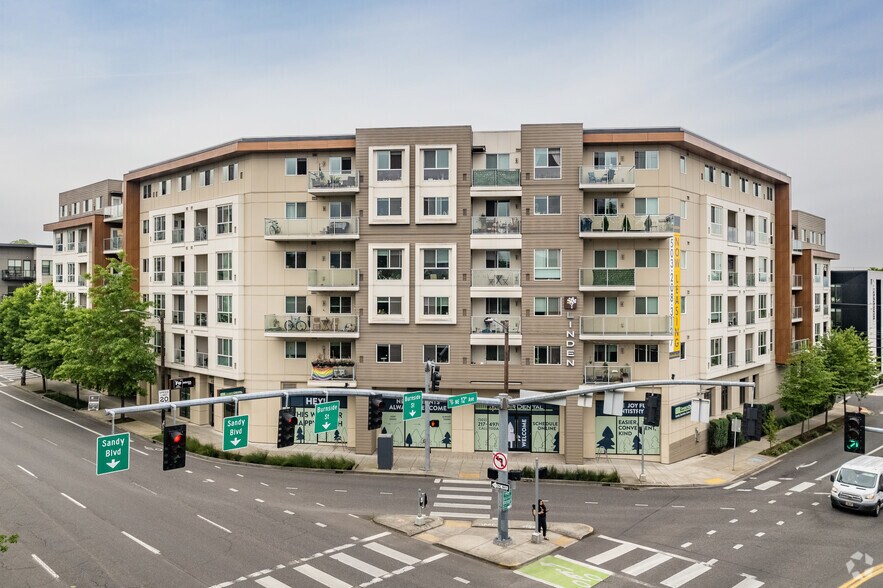Primary Photo Of 1250 E Burnside St, Portland Apartments For Lease