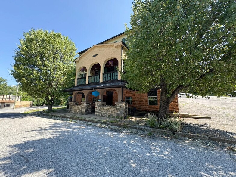 More Photos Of 5200 Franklintown Rd, Gwynn Oak Office For Lease