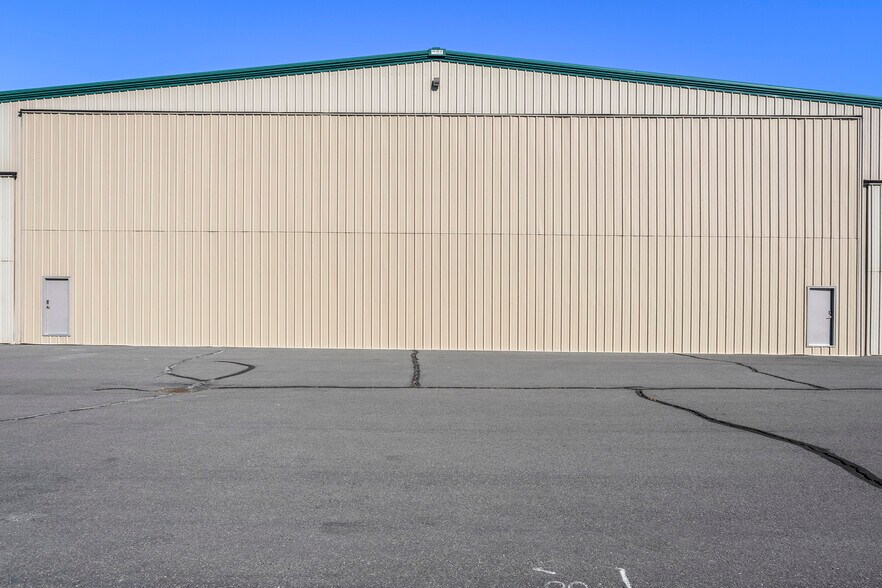 More Photos Of 2319 P51 Ct, Minden Airplane Hangar For Sale