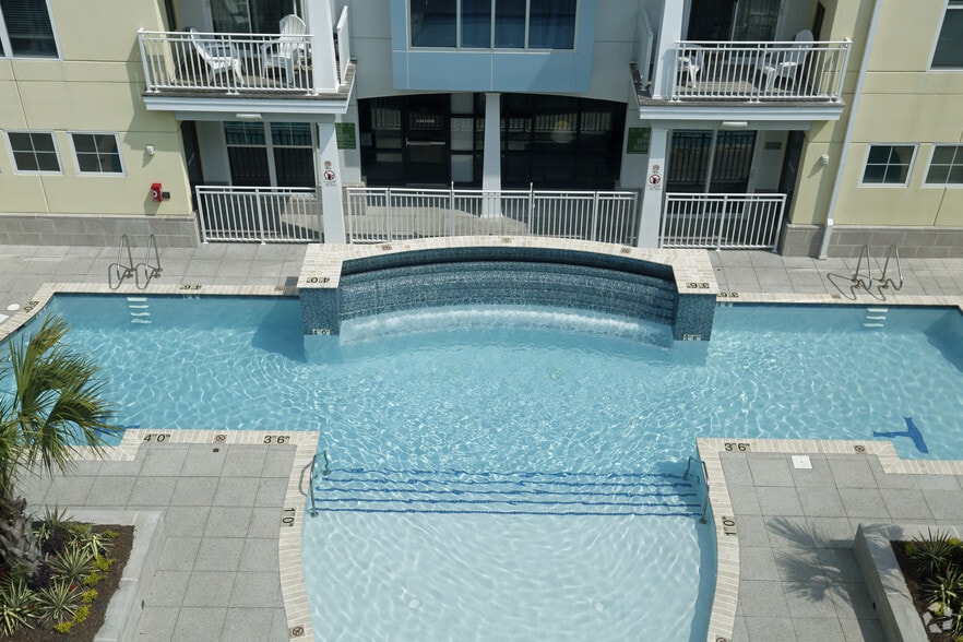 More Photos Of 332 Laskin Rd, Virginia Beach Apartments For Lease