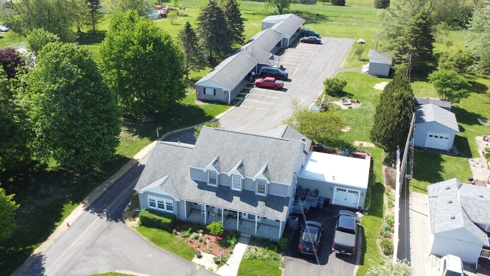 More Photos Of 9810 E Lansing Rd, Durand Hotel For Sale