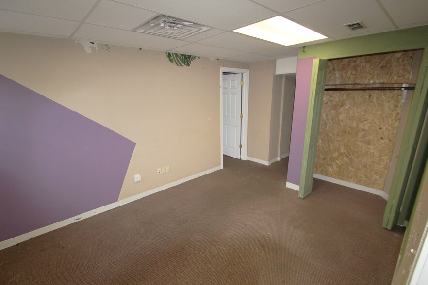 More Photos Of 150 E Sprague Rd, Broadview Heights Office For Lease