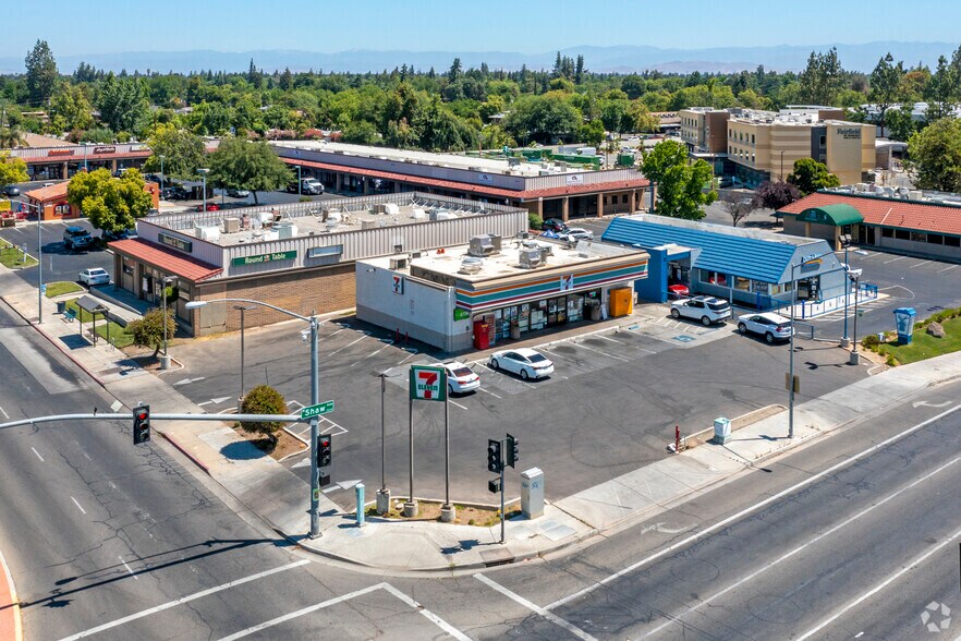 More Photos Of 1784 W Shaw Ave, Fresno Convenience Store For Sale