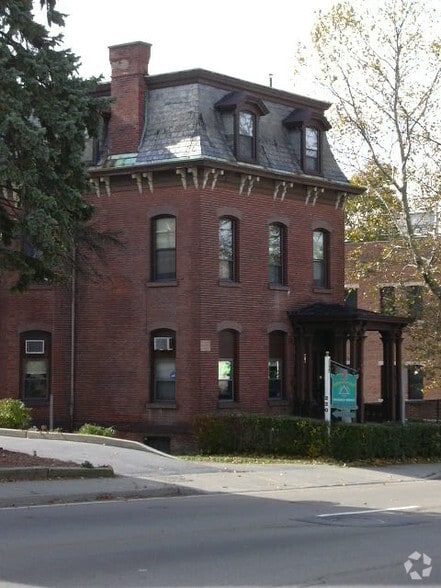 More Photos Of 220 Church St, Poughkeepsie Apartments For Lease