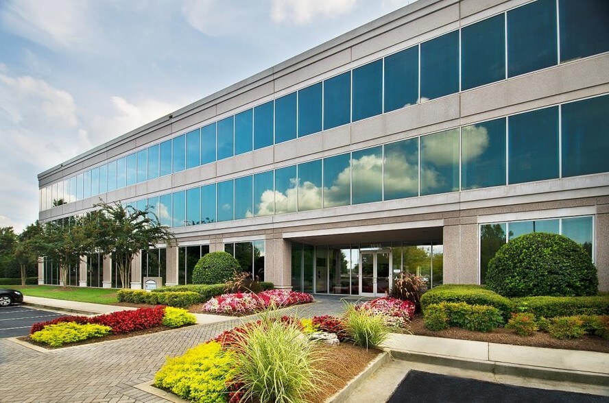 More Photos Of 3930 E Jones Bridge Rd, Peachtree Corners Office For Lease