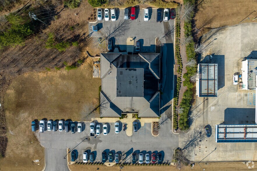 More Photos Of 6930 Cahaba Valley Rd, Birmingham Office For Lease