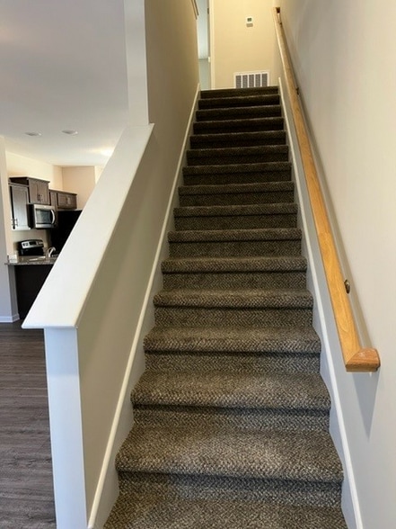 More Photos Of 162 Jack Miller Blvd, Clarksville Apartments For Sale