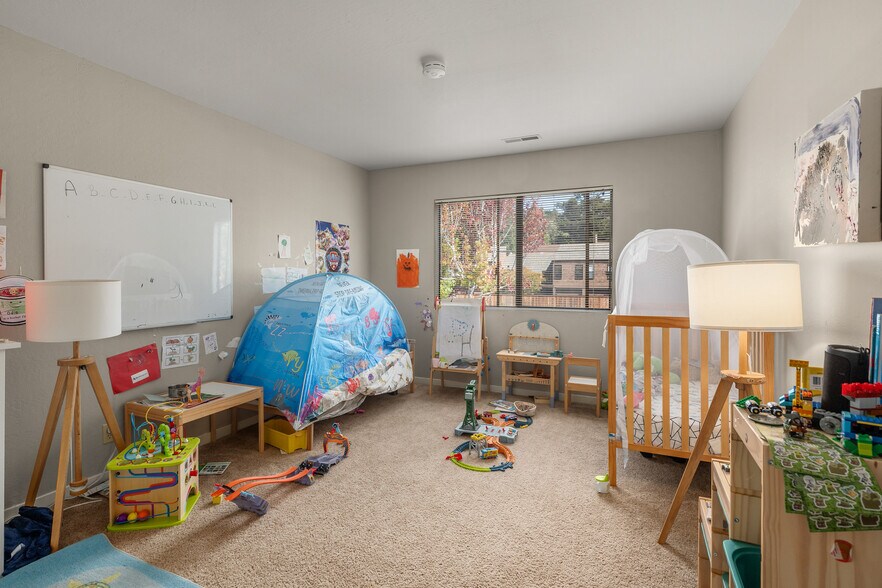More Photos Of 401 Pine St, Mill Valley Apartments For Sale