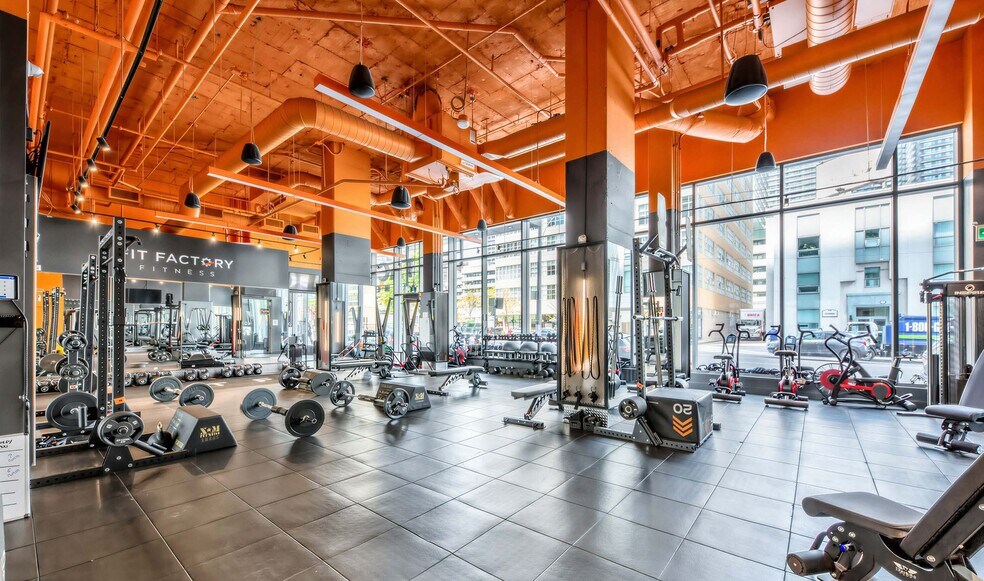 More Photos Of 161 Eglinton Av E, Toronto Parking Garage For Lease