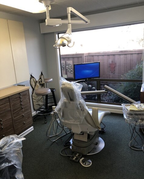 More Photos Of 1204 Cottonwood St, Woodland Office For Sale