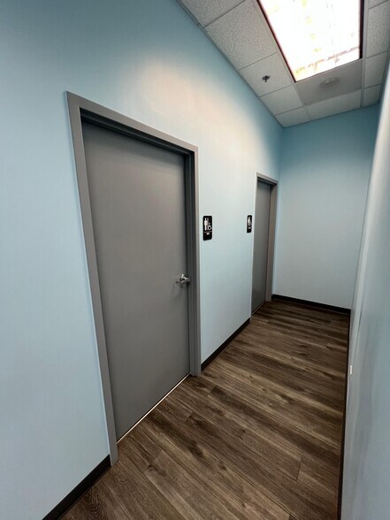 More Photos Of 215 Remington Blvd, Bolingbrook Medical For Lease