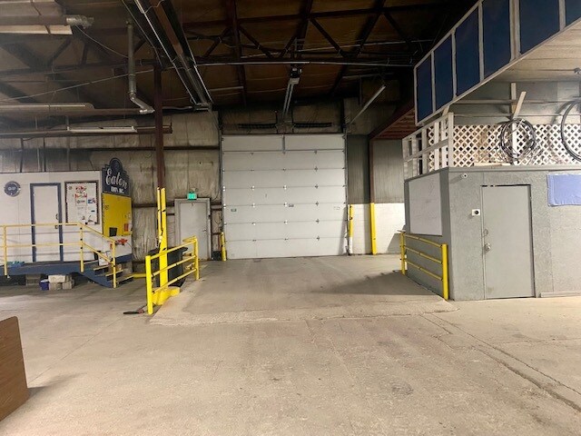 More Photos Of 703 W 13th St, Muncie Warehouse For Sale