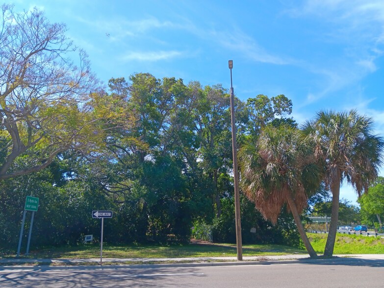 More Photos Of 606 Turner St, Clearwater Land For Sale