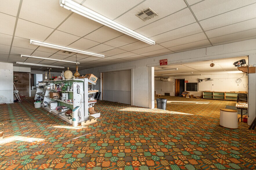 More Photos Of 400 Highway 22, Clifton Storefront Retail Office For Lease