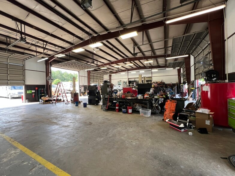 More Photos Of 4519 Old Charlotte Hwy, Monroe Service For Lease