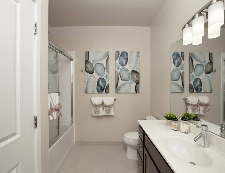 More Photos Of 121 Towne St, Stamford Apartments For Lease