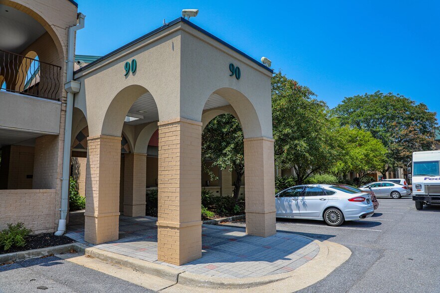 More Photos Of 90 Painters Mill Rd, Owings Mills Medical For Lease
