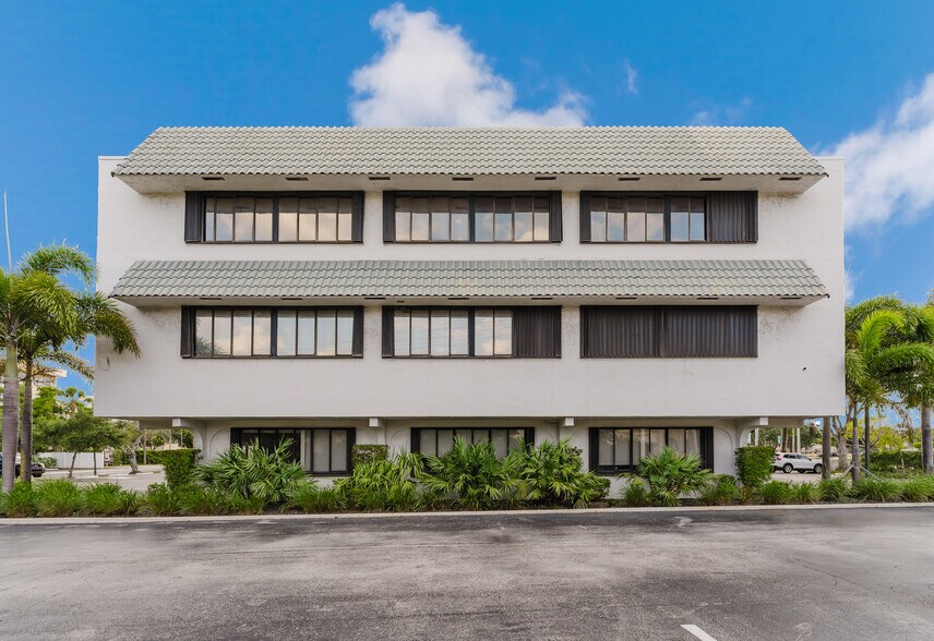More Photos Of 200 W Palmetto Park Rd, Boca Raton Office For Lease