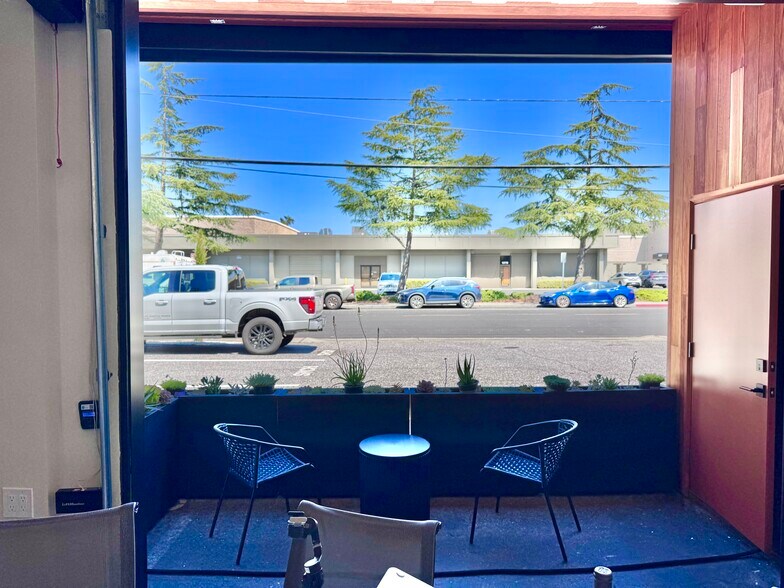 More Photos Of 1088 Independence Ave, Mountain View Warehouse For Sale