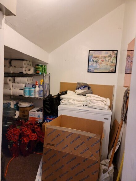 More Photos Of 2812-2816 Havenscourt Blvd, Oakland Storefront Retail Residential For Sale