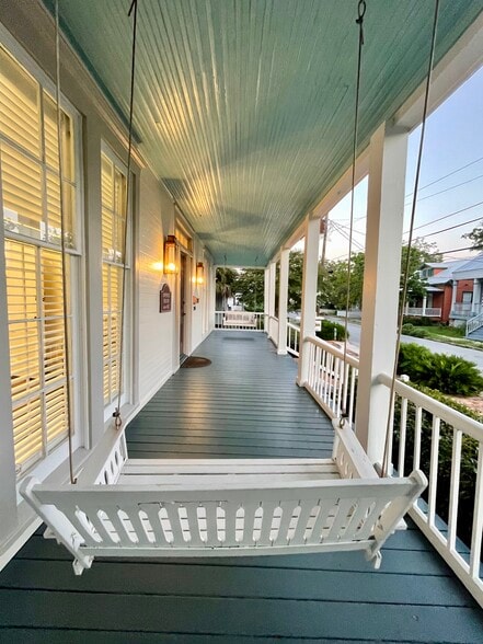 More Photos Of 245 Intendencia St, Pensacola Office Residential For Sale