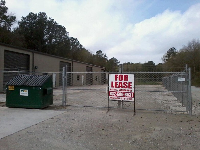 More Photos Of 1861 Bayou Dinde Pass, Lake Charles Warehouse For Lease