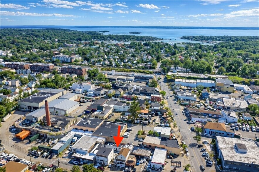 More Photos Of 328 Northrup Ave, Mamaroneck Flex For Lease