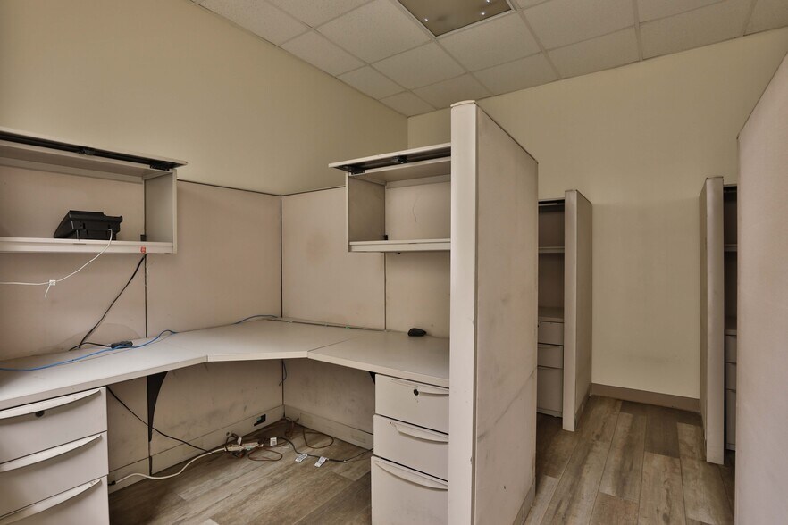 More Photos Of 12130 Highway 3, Webster Unknown For Lease