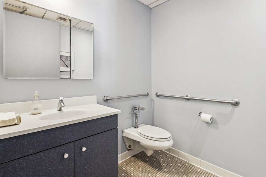 More Photos Of 135 W 27th St, New York Office For Sale