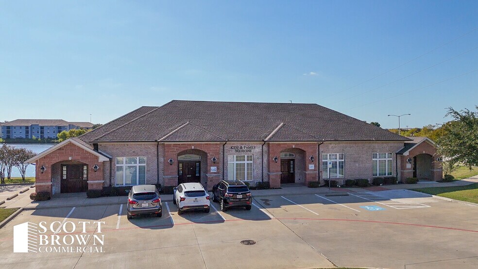 More Photos Of 860 Hebron Pky, Lewisville Office For Lease