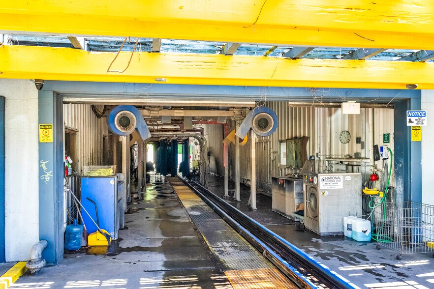 More Photos Of 2700 Mendocino Ave, Santa Rosa Carwash For Sale