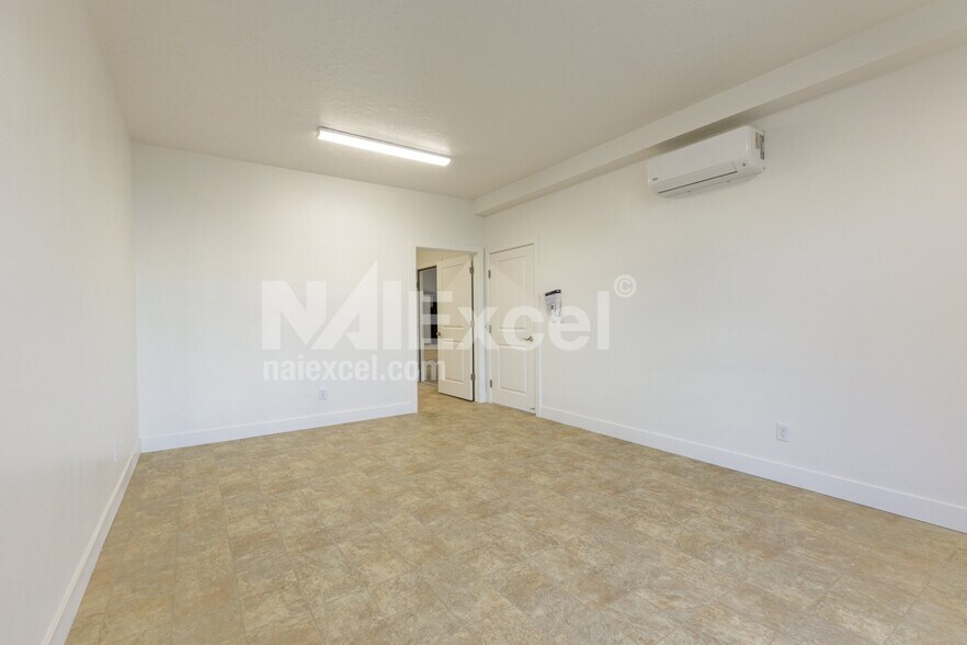 More Photos Of 950 S Regional Park Rd, Hurricane Industrial For Sale