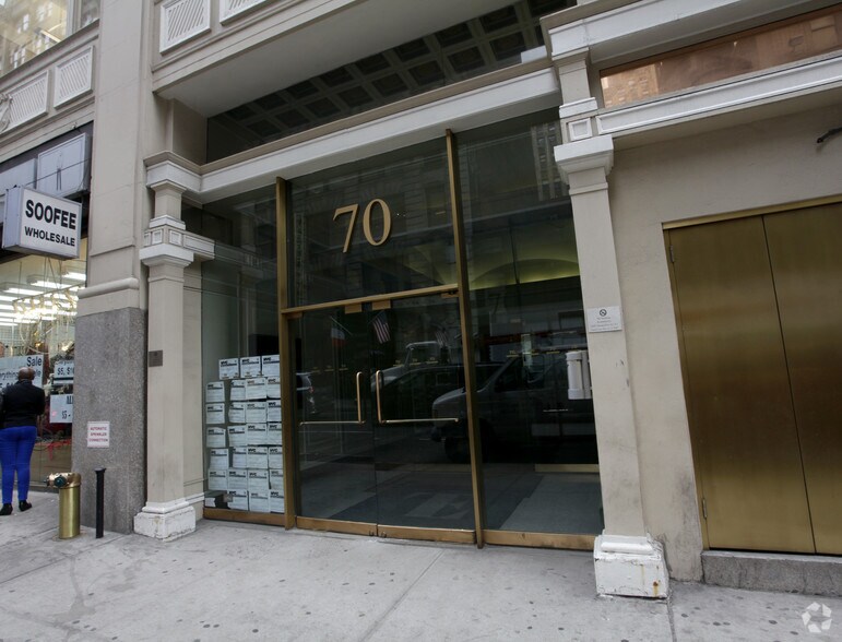 More Photos Of 70 W 36th St, New York Office For Lease