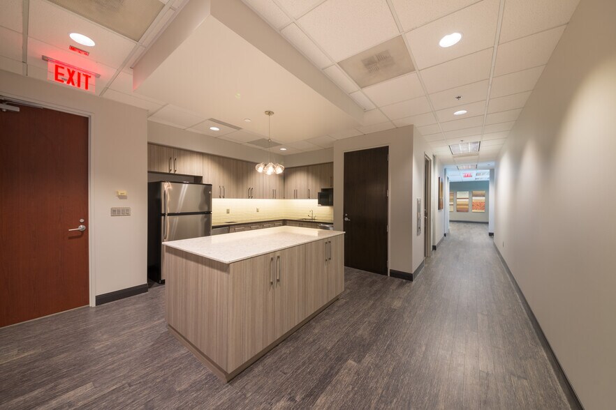 More Photos Of 175 Townpark Dr NW, Kennesaw Unknown For Lease