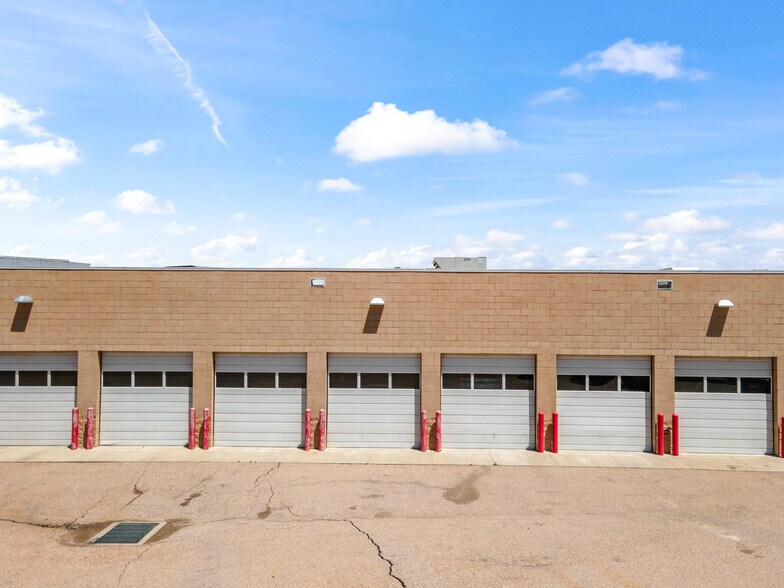 More Photos Of 713 E Spaulding Ave, Pueblo Showroom For Sale