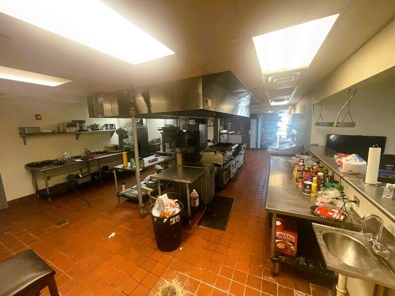 More Photos Of 1700 US-280, Phenix City Hotel For Sale