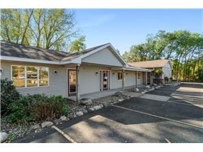 More Photos Of 821 Us-8, Saint Croix Falls Veterinarian Kennel For Sale