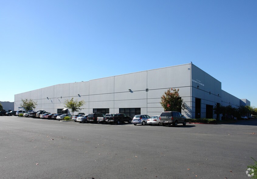 More Photos Of 1740-1780 N Market Blvd, Sacramento Warehouse For Lease