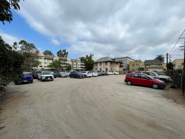 More Photos Of 3014 Royal St, Los Angeles Land For Sale
