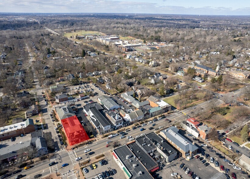 More Photos Of 649 High St, Worthington Storefront Retail Office For Sale