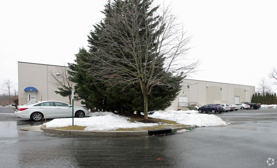 More Photos Of 17-21 Christopher Way, Eatontown Light Distribution For Lease