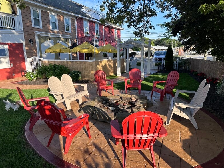 More Photos Of 145 Main St, Buzzards Bay Restaurant For Sale
