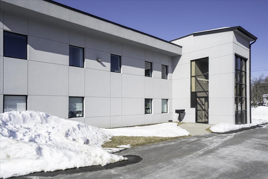More Photos Of 2001 Route 17M, Goshen Medical For Lease