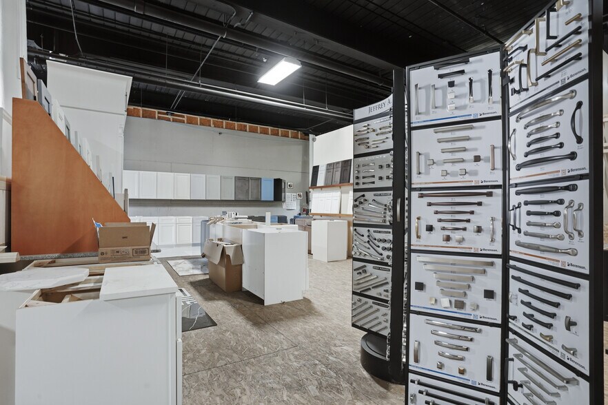 More Photos Of 770 Main St, West Warwick Warehouse For Sale