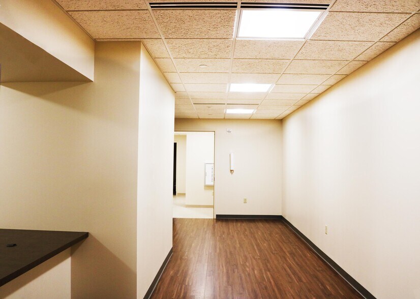 More Photos Of 6 Earlin Ave, Browns Mills Medical For Lease