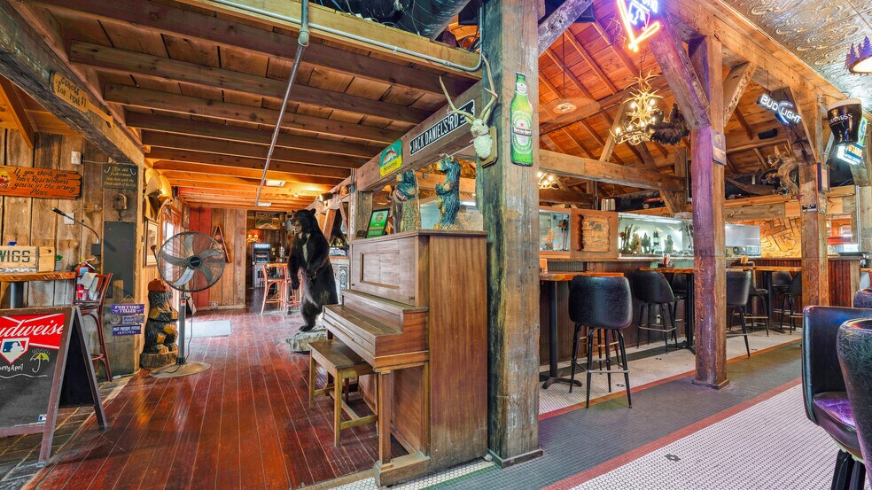 More Photos Of 1815 Bagnell Dam Blvd, Lake Ozark Restaurant For Sale