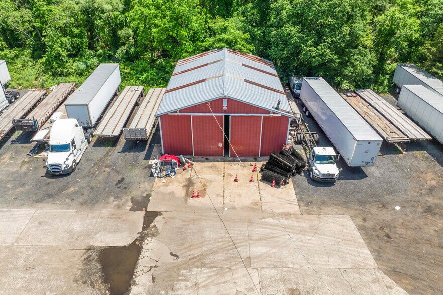 More Photos Of 2660 Main Rd, Franklinville Contractor Storage Yard For Sale