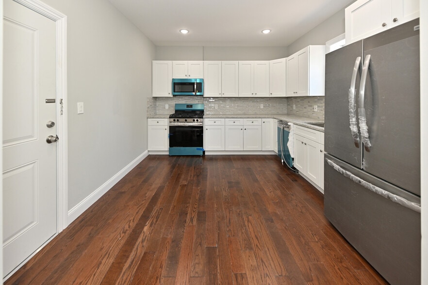 More Photos Of 59 Lincoln Ave, Fair Lawn Office Residential For Sale