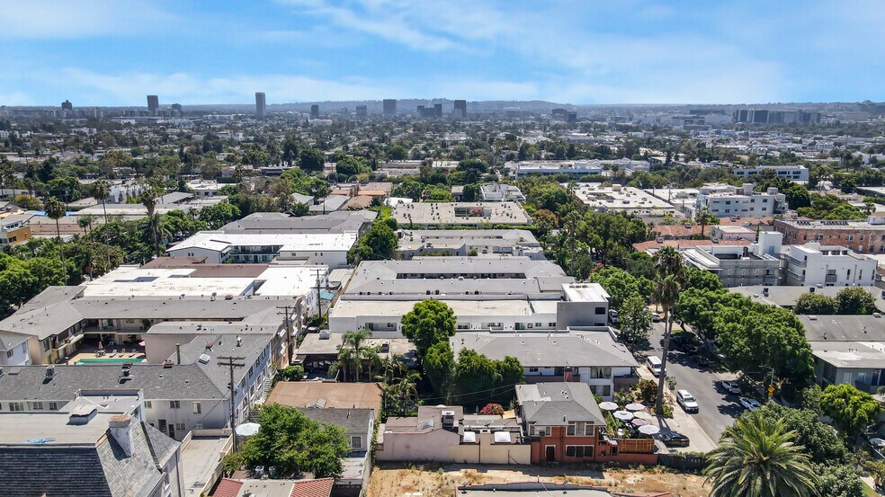 More Photos Of 1276 N Sweetzer Ave, West Hollywood Apartments For Sale